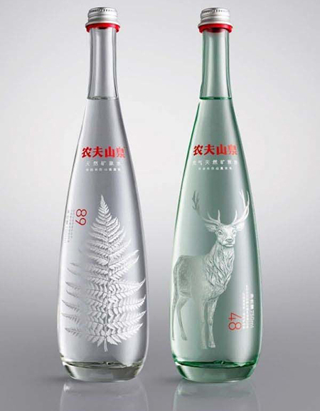 飲料瓶激光打標,飲料瓶激光打標機,飲料激光打標雕刻