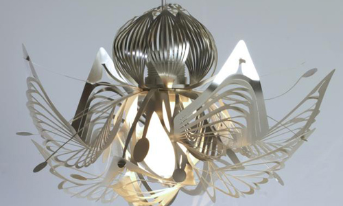 激光切割設(shè)備切割不銹鋼