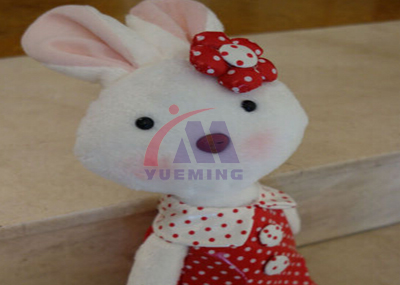 毛絨布料<a href=http://www.wxol.cc target=_blank class=infotextkey>激光切割機</a>.jpg